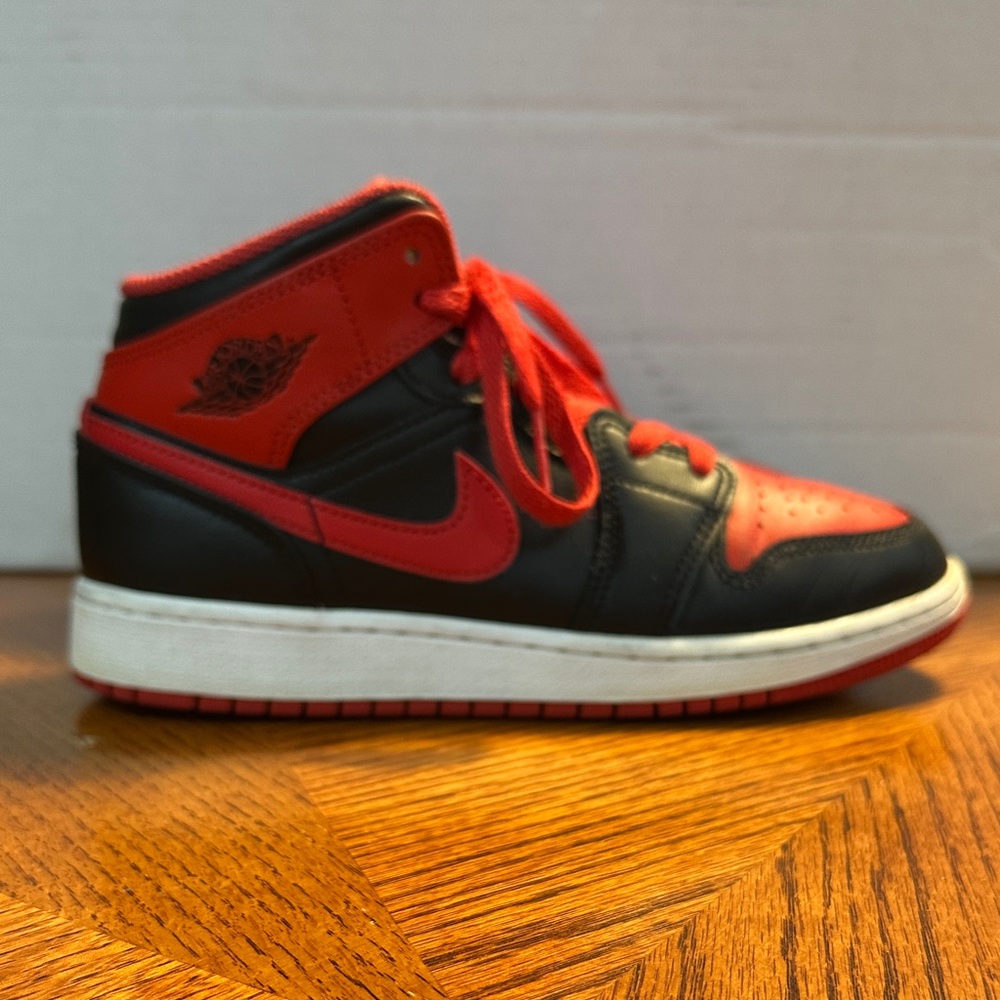 Jordan Kids Sneakers - Red and Black